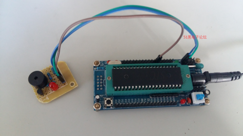 蜂鸣器接单片机哪个端口（蜂鸣器连接单片机哪个引脚）-图1