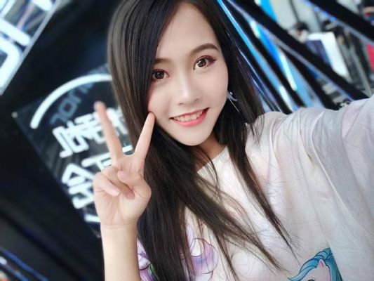 哪个手机自拍最好看(什么手机自拍最好排行榜2020)-图1 哪个手机自拍最好看(什么手机自拍最好排行榜2020)-图1