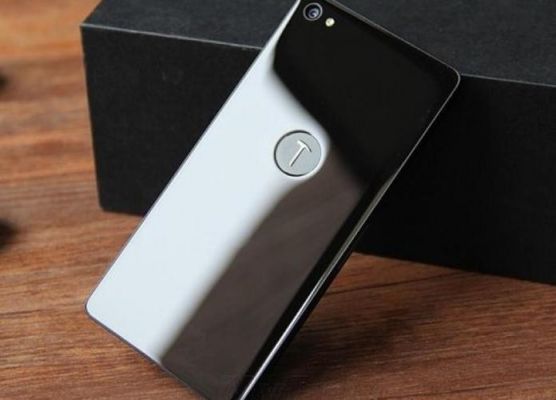 锤子t2和苹果5s哪个好(锤子手机和iphone)-图2 锤子t2和苹果5s哪个好(锤子手机和iphone)-图2