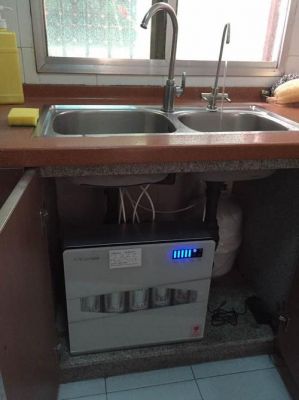 沁园水设备(沁园水机安装示意图)-图3 沁园水设备(沁园水机安装示意图)-图3