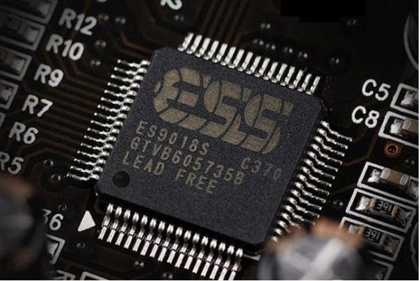 芯片的esd标准（芯片 es cs）