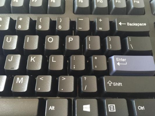 键盘上哪个键是保存（键盘上哪个键是保存的）-图1