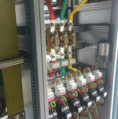 配电柜标准接线图解（配电柜接线效果图）-图1