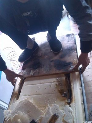 冰箱背板怎么拆卸(冰箱背板怎么拆卸视频教程)-图1 冰箱背板怎么拆卸(冰箱背板怎么拆卸视频教程)-图1