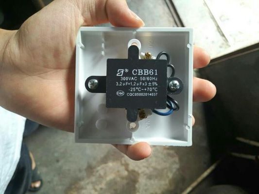 吊扇的调速器怎么接(吊扇的调速器怎么接法)-图1 吊扇的调速器怎么接(吊扇的调速器怎么接法)-图1