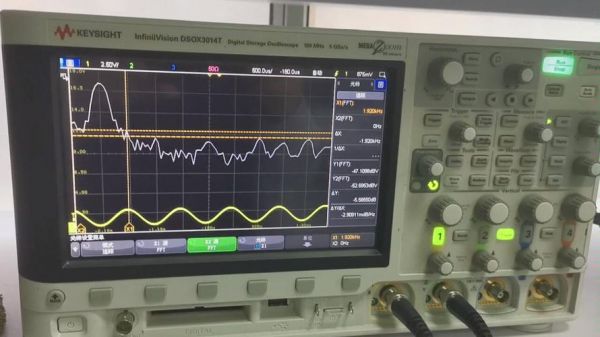 怎么用示波器测谐波失真（怎么用示波器测谐波失真电流）