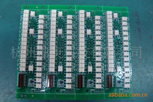 pcb板怎么移动线（如何移动pcb板）