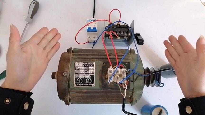 电机和电容线怎么连接（电机与电容的接线）