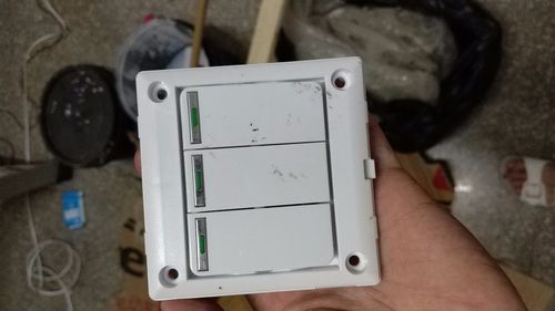 触摸3控开关怎么接线（三段触摸开关）