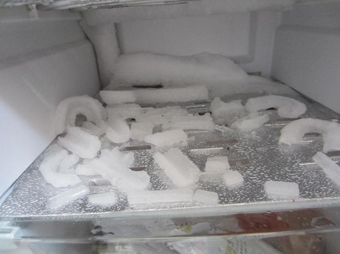 怎么做冰柜（冰柜怎么制作冰块）