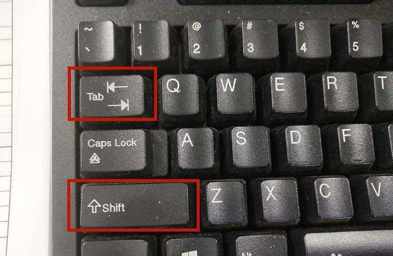 与tab键对应的向上键是哪个键（与tab键功能相反）
