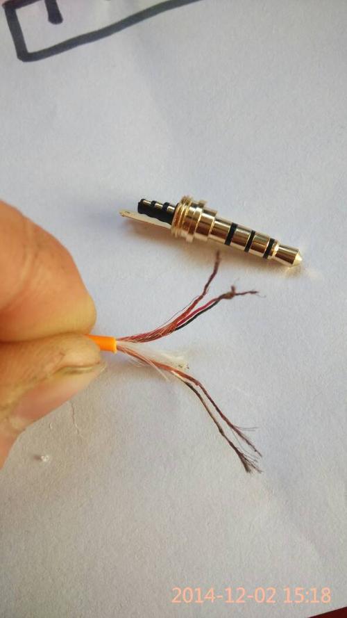 耳机接口焊接怎么固定（耳机接口焊接方法）