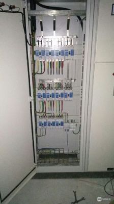 标准配电柜电缆接法（标准配电柜电缆接法图）