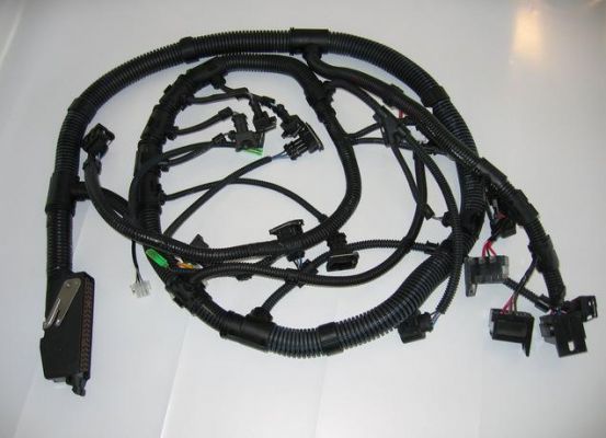 汽车线束连接器标准（连接线束在汽车上有几种连接方式?）